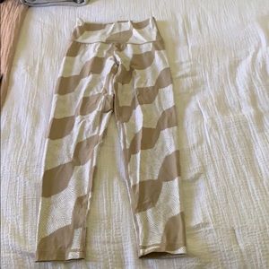 Aerie Chill Play Move High Waisted Legging